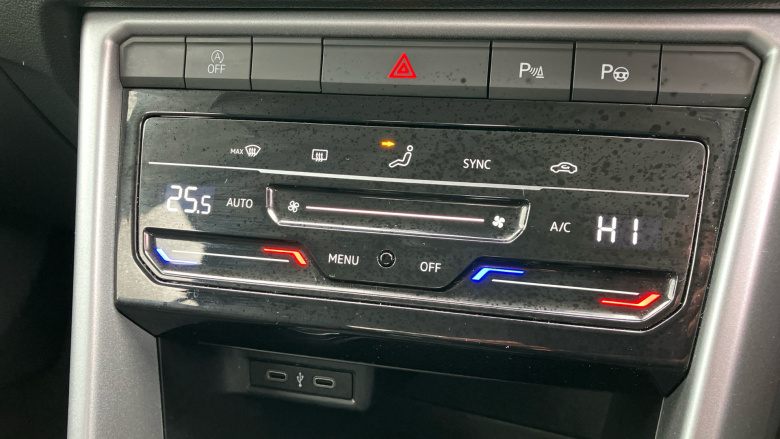 Volkswagen T-Roc 1.5 TSI Life 5dr DSG Petrol Hatchback